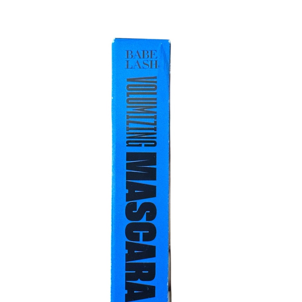 Babe Lash Volumizing Mascara - Black